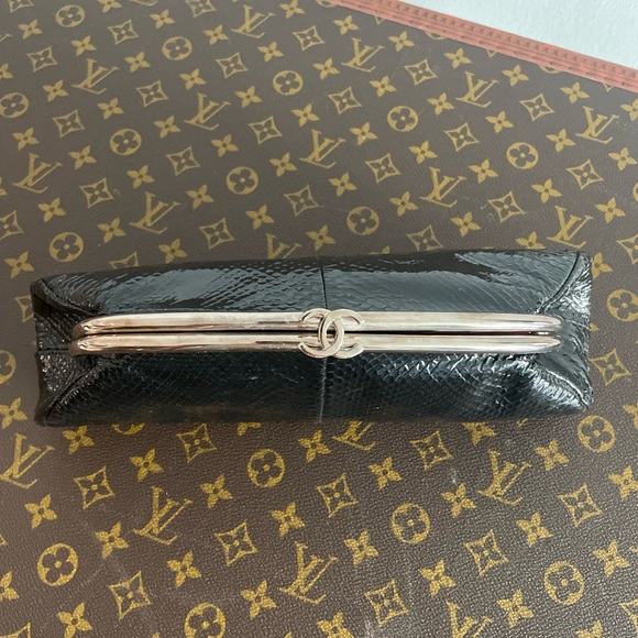 Vintage Chanel Python CC Clutch - Picture 8 of 9